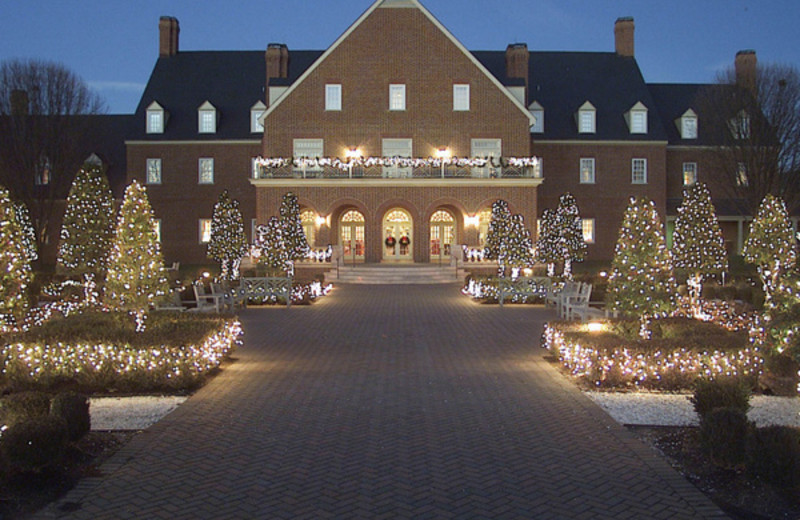 Holiday Decorations at The Founders Inn