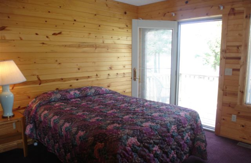 Cabin Bedroom at Ice Cracking Lodge & Resort 