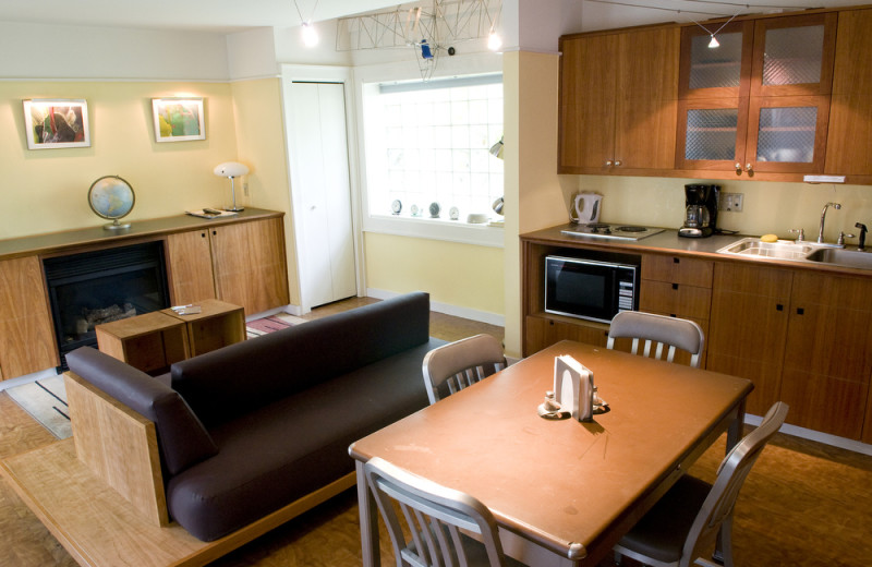 Guest kitchen at Inn On Columbia.