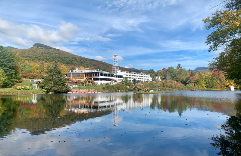 Exterior view of Indian Head Resort.