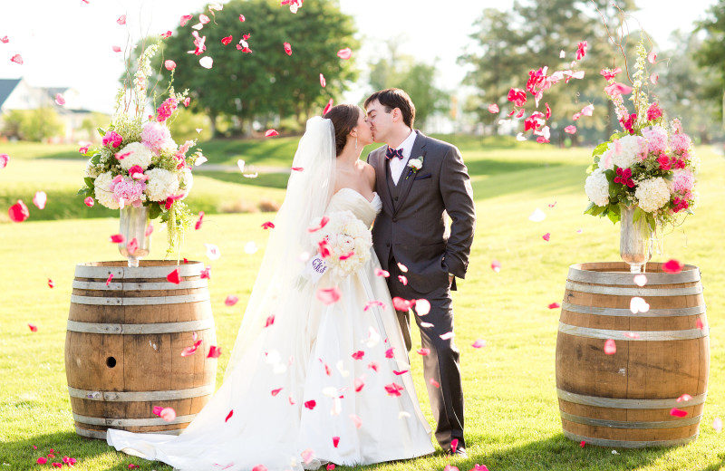 Wedding couple at Kingsmill Resort.