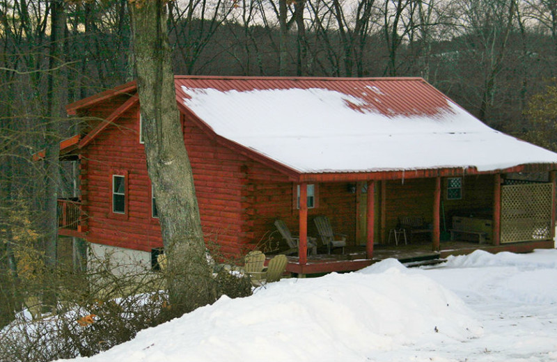 Cabin exterior at American Heartland Cottages.