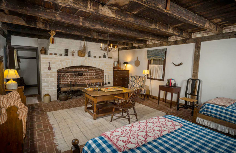 Guest room at The White Swan Tavern.