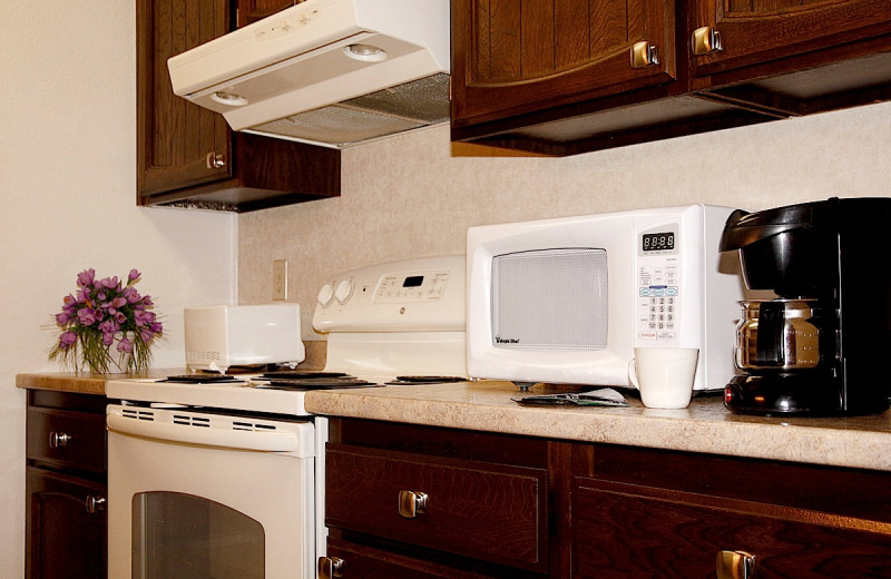 Guest kitchen at Wedgewood Resort.