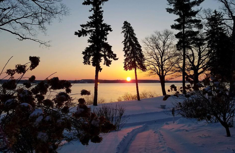 Sunset at Belhurst Castle and White Springs Manor.