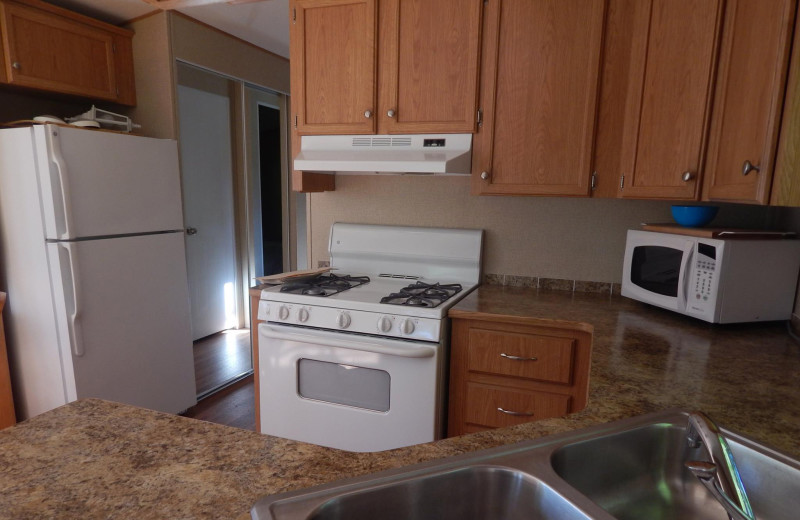 Cabin kitchen at Bonnie Lake Resort.