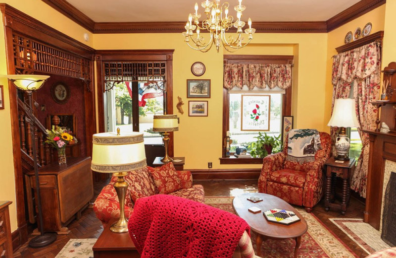 Lounge area at Country Victorian Bed and Breakfast.