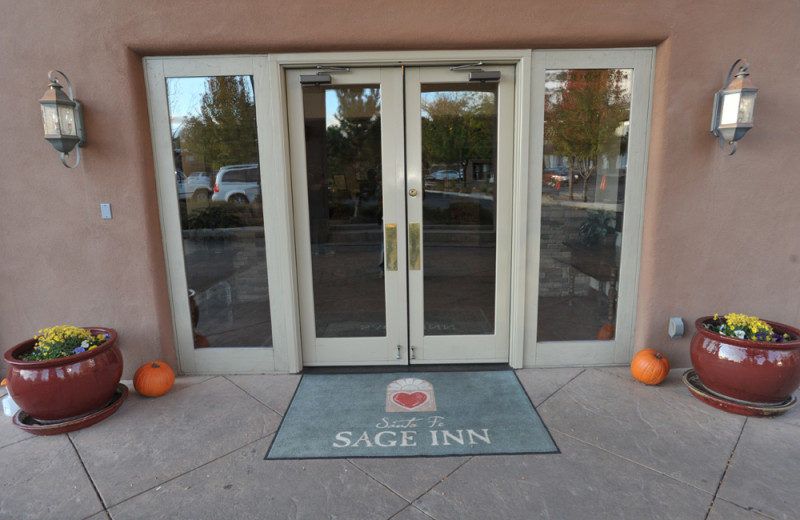 Exterior View of Santa Fe Sage Inn