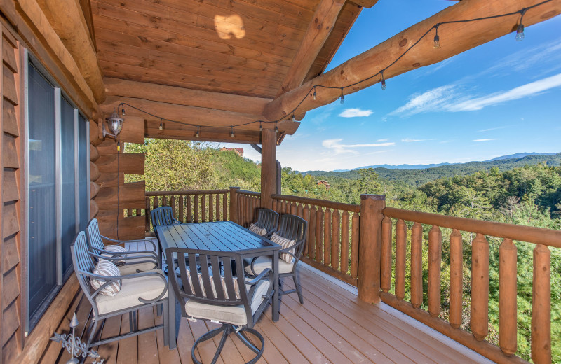 Deck at American Patriot Getaways - Great View Lodge.