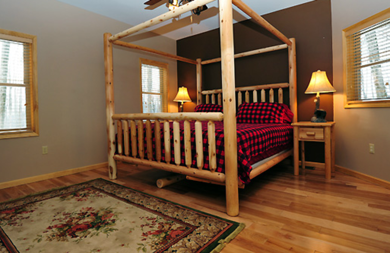 Vacation rental bedroom at Timberline Mountain-Access Properties.