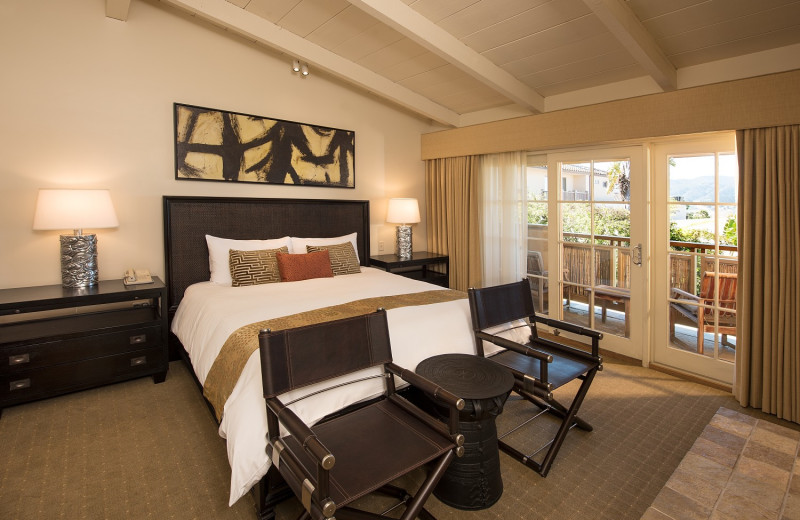 Guest room at Tradewinds Carmel.