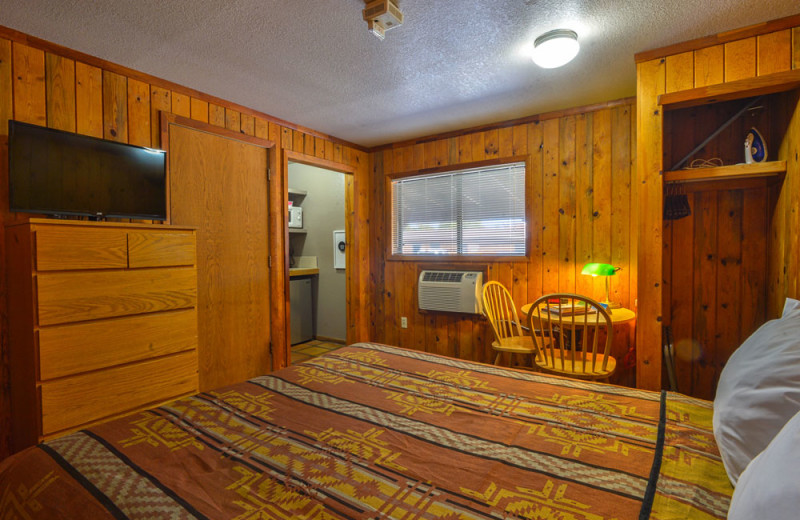 Guest room at Redstone Inn.