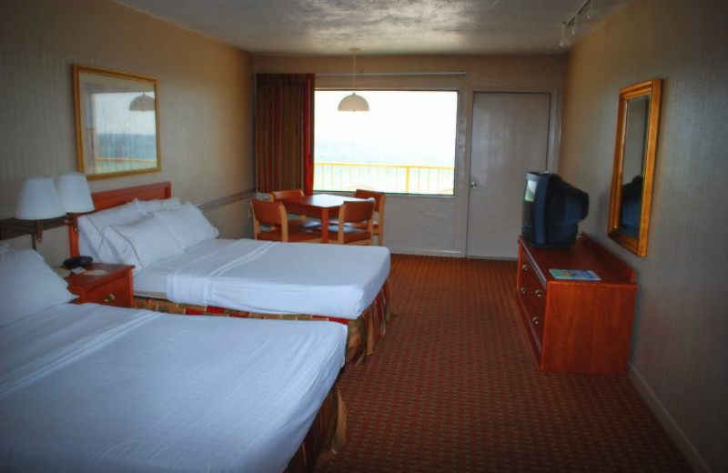 Guest Room at Chateau Motel