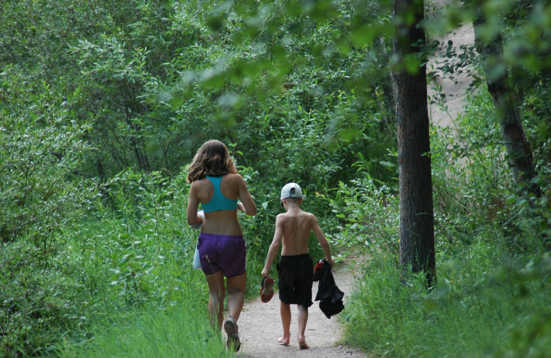 Hiking at Barefoot Resort.