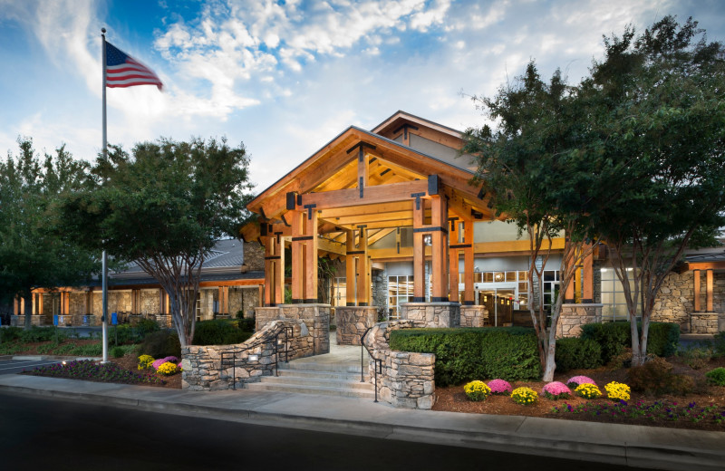 Exterior view of Crowne Plaza Resort ASHEVILLE.