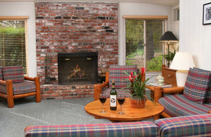 2 bedroom Cottage living room at Carmel River Inn.