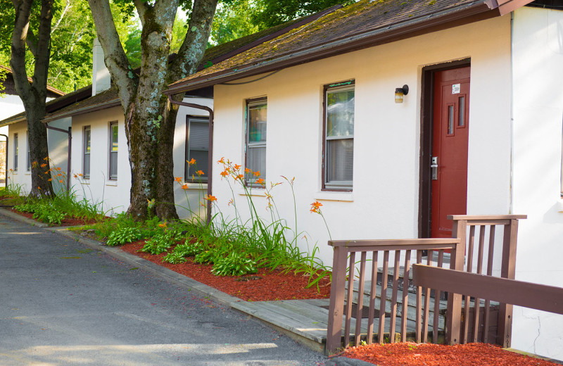 Cabin exterior at Dunham's Bay Resort.