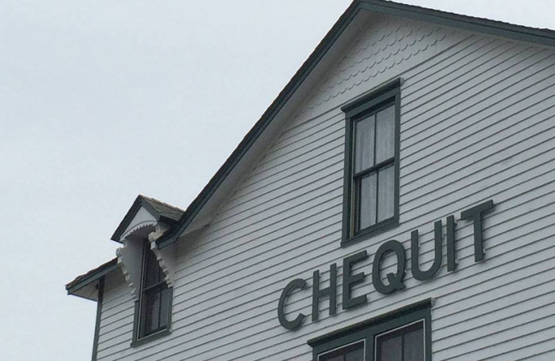 Exterior view of Chequit Inn.