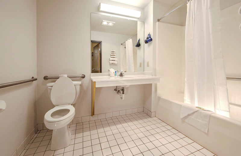 Guest bathroom at Alakai Hotel & Suites.