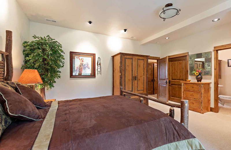 Cabin bedroom at Teton Springs Lodge.