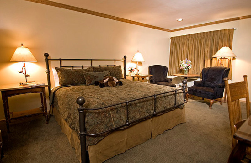 Guest Room at Parkway Inn