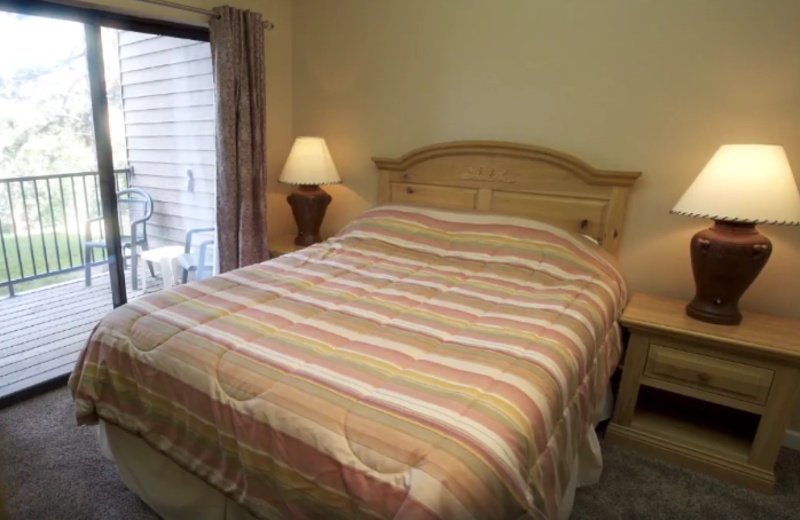 Guest bedroom at Barefoot Resort.