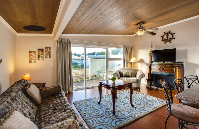 Guest living room at Beachwood Resort Condos.