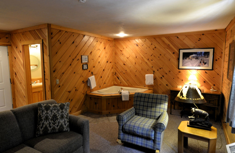 Guest hot tub at The New England Inn & Lodge.