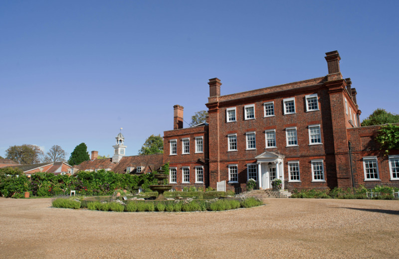 Exterior view of Henlow Grange.