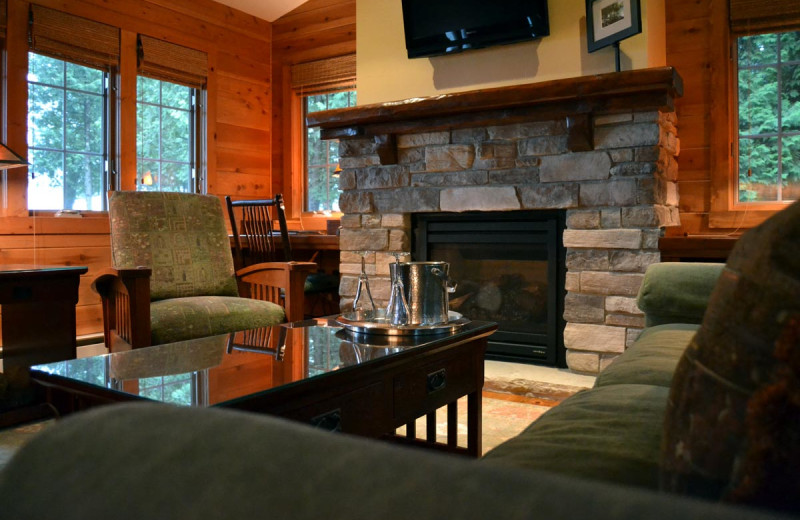 Guest living room at Gordon Lodge.