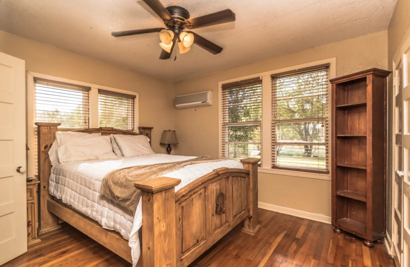 Rental bedroom at Geronimo Creek Retreat.