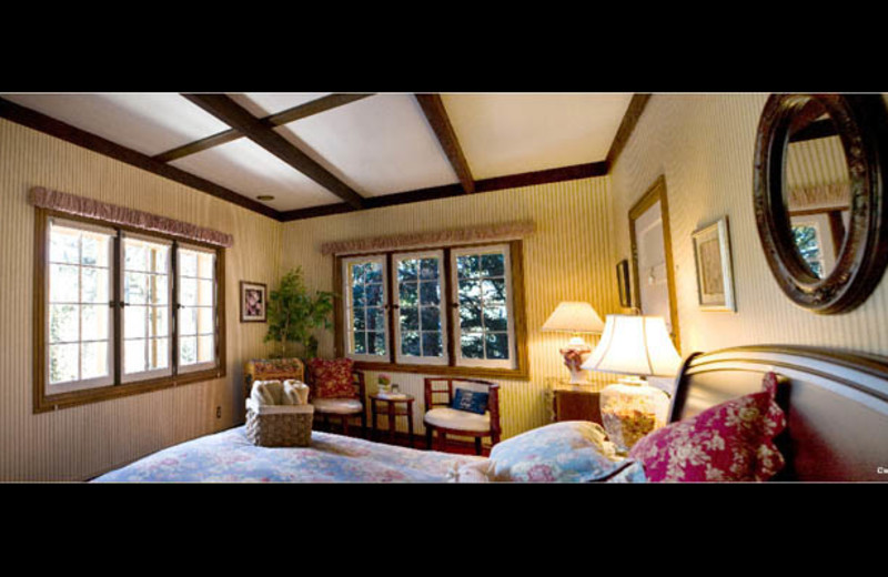 Guest room at Meadow Creek Lodge and Event Center.