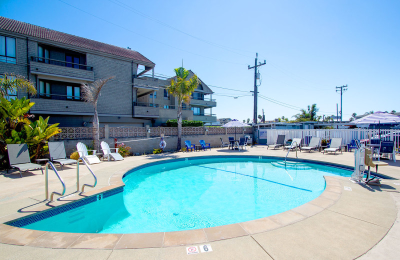 Outdoor pool at Edgewater Beach Motel.