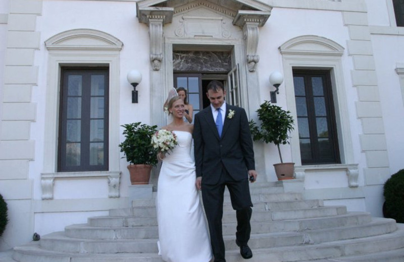 Beautiful wedding settings at Geneva on the Lake.