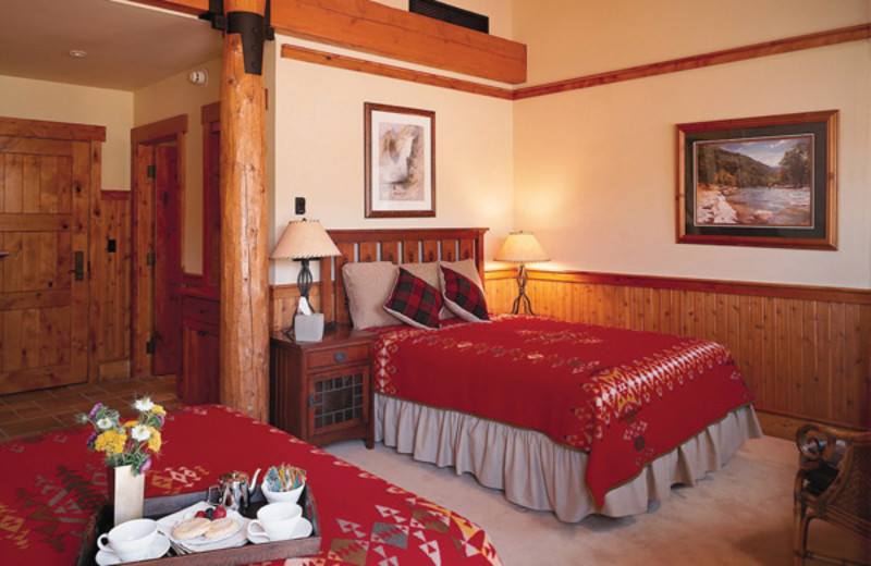 Guest room at South Fork Lodge.