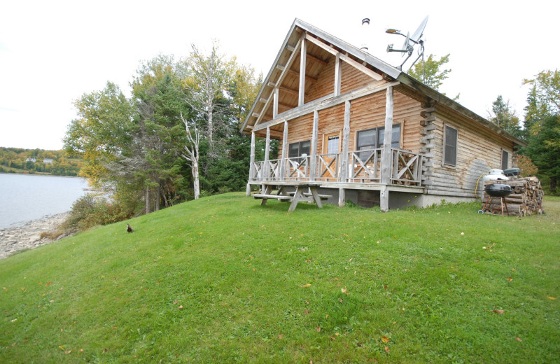 Cabin exterior at Cabins at Lopstick.