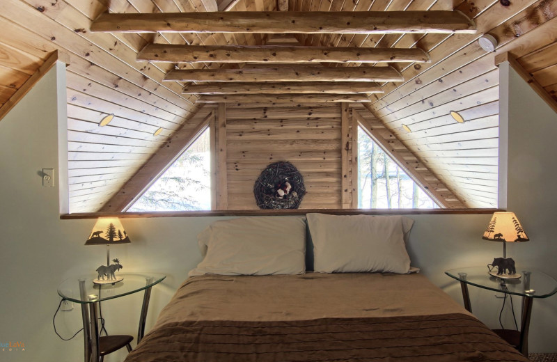 Cottage loft bedroom at Hawk's Eye Golf Resort.