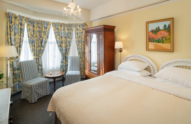 Guest room at Golden Gate Hotel.