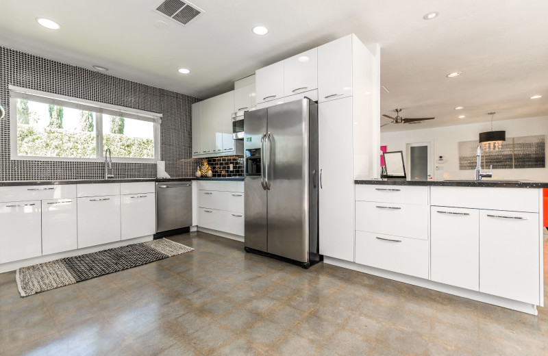 Rental kitchen at Altez Vacations - Palm Springs.