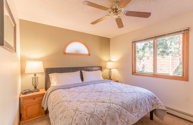 Guest bedroom at Woodlands On Fall River.