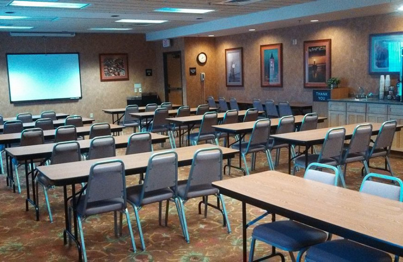 Conference room at Hampton Inn Duluth.