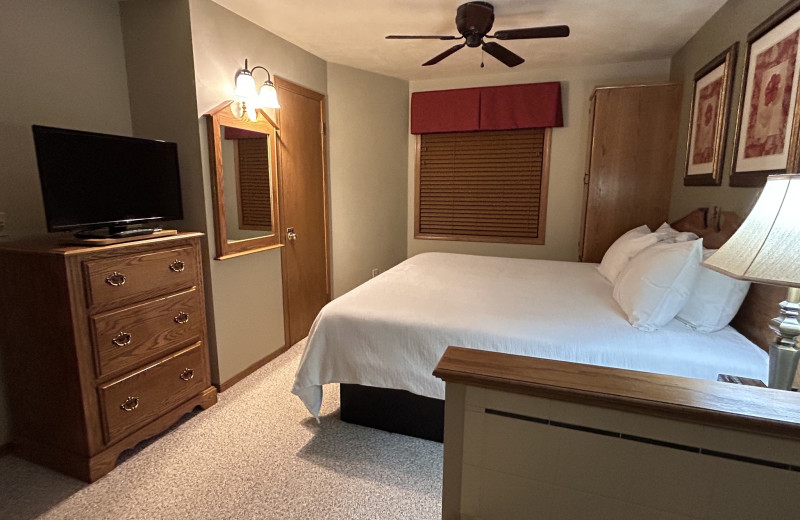 Guest bedroom at High Point Inn.