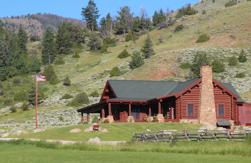 Exterior view of Wood River Ranch.