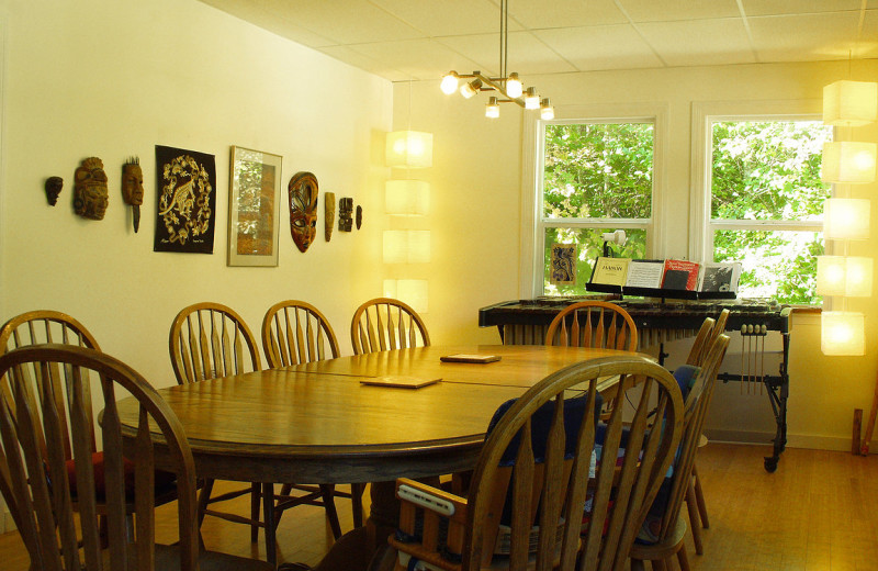 Dining room at Mt H'Kusam View Lodge.