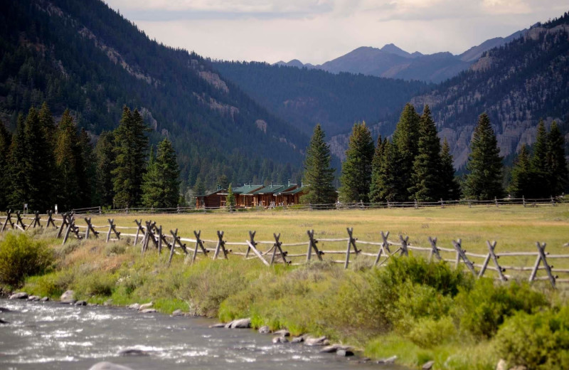 Exterior view of 320 Guest Ranch.