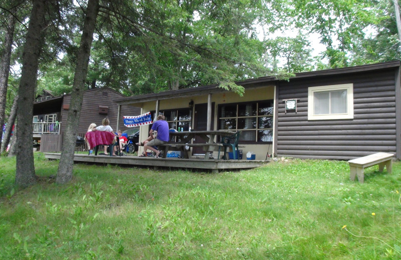 Exterior View Crow Wing Crest Lodge