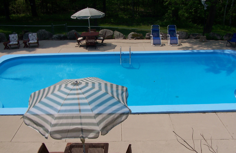 Outdoor pool at Darby Field Inn.