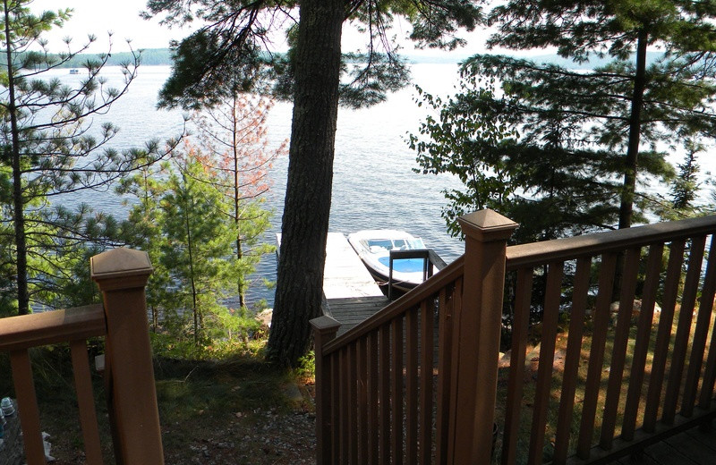 Cabin lake view at Crane Lake Wilderness Lodge.