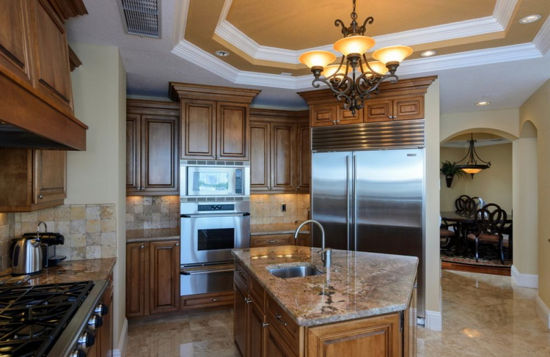 Rental kitchen at beachrentals.mobi. LLC.