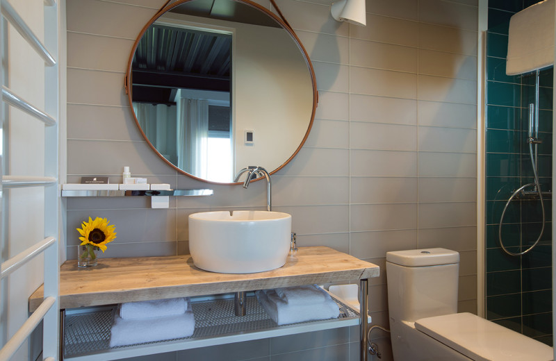 Guest bathroom at 250 Main Hotel.